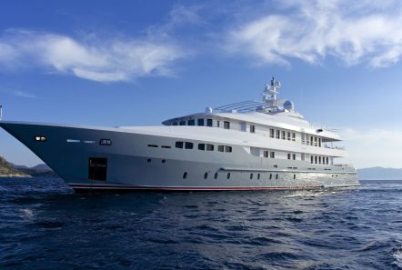 o_ceanos superyacht charter exteriors (1)_valef -  Valef Yachts Chartering - 5552