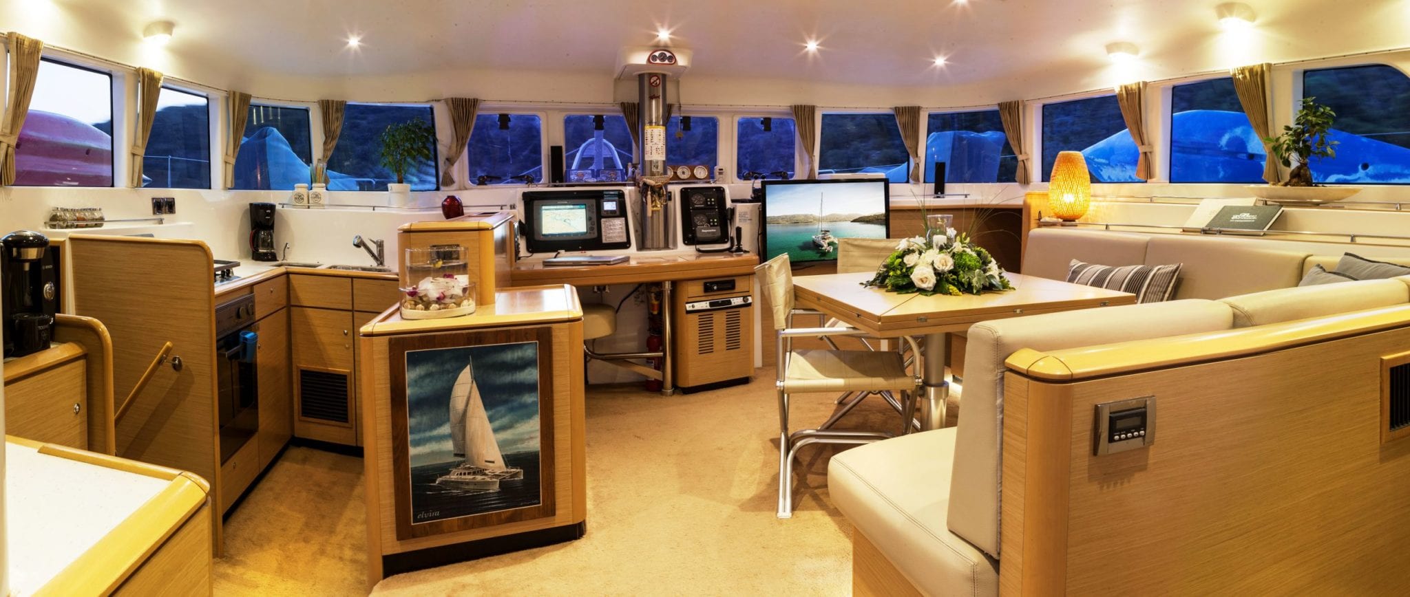 elvira catamaran lagoon 500 salon (1)_valef -  Valef Yachts Chartering - 5565