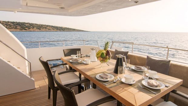 nashira motor yacht aft dining (2)_valef -  Valef Yachts Chartering - 5846