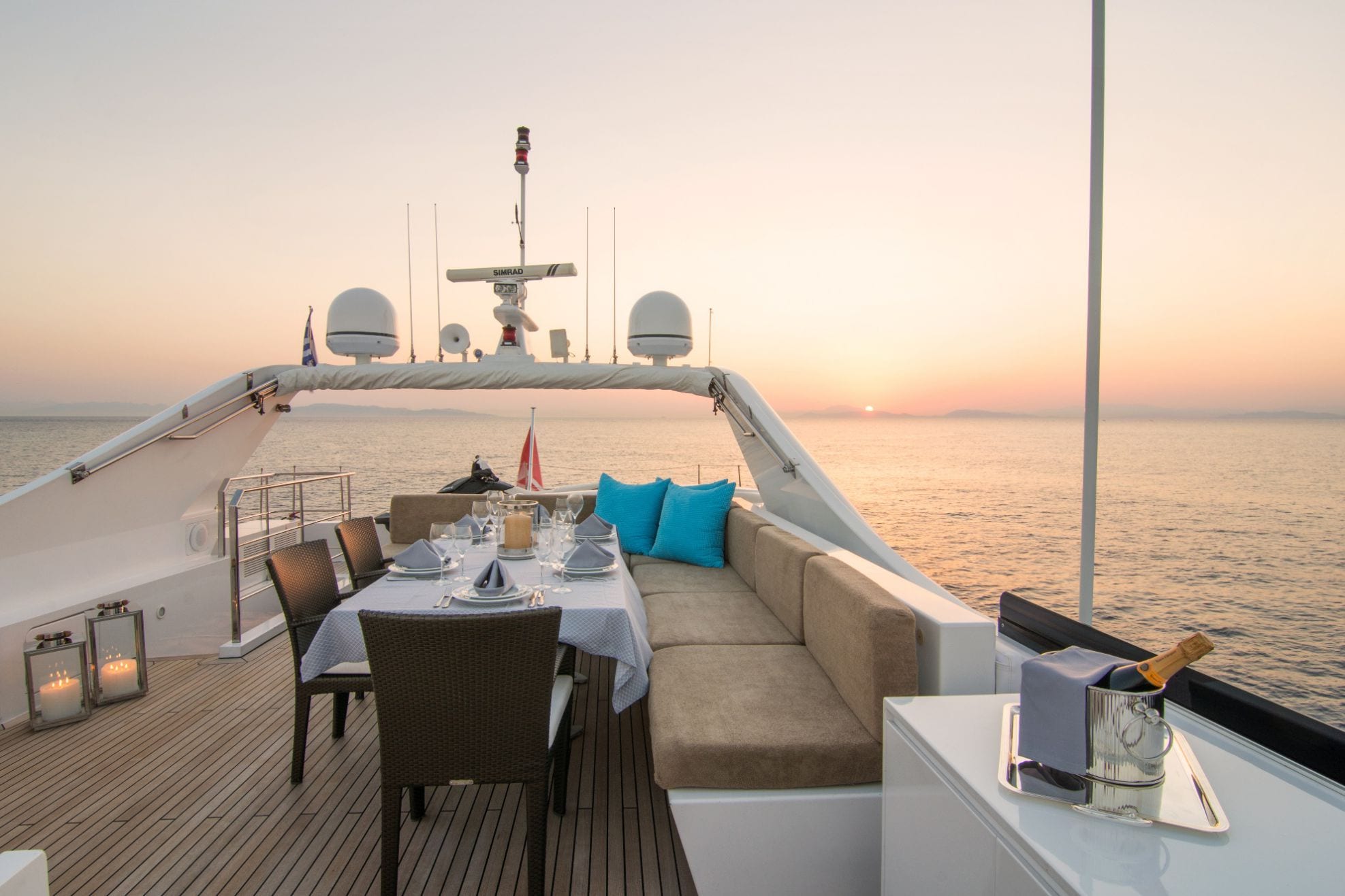 nashira motor yacht sundeck dining2_valef -  Valef Yachts Chartering - 5843