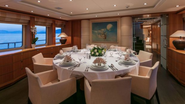 l_equinox dining (1)_valef -  Valef Yachts Chartering - 5508