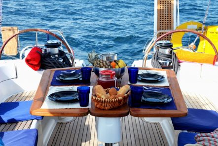 malena sailing yacht cockpit (2)_valef -  Valef Yachts Chartering - 5469