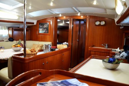 malena sailing yacht dining salon (8)_valef -  Valef Yachts Chartering - 5463