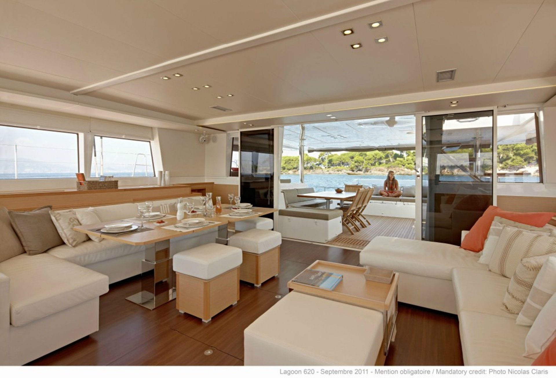 my office catamaran salon2_valef -  Valef Yachts Chartering - 5428