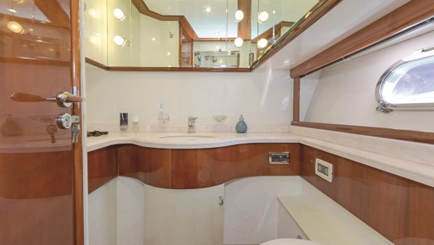 beluga motor yacht master bath (2) min -  Valef Yachts Chartering - 3741