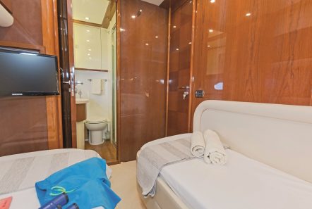 beluga motor yacht twin stateroom (2) min -  Valef Yachts Chartering - 3751