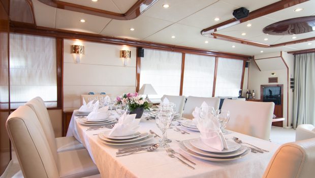 dream b motor yacht dining (2) min -  Valef Yachts Chartering - 4776