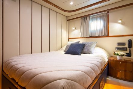 dream b motor yacht double stateroom (2) min -  Valef Yachts Chartering - 4774