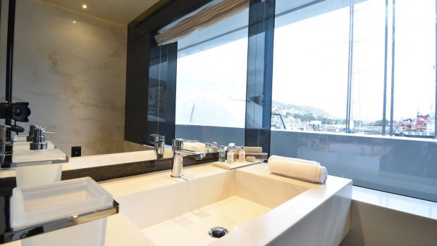 eden mega yacht master bath min -  Valef Yachts Chartering - 4915
