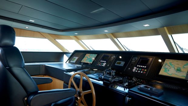 feligo v motor yacht bridge_valef -  Valef Yachts Chartering - 5112