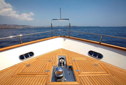 freedom motor yacht fore_valef -  Valef Yachts Chartering - 5168