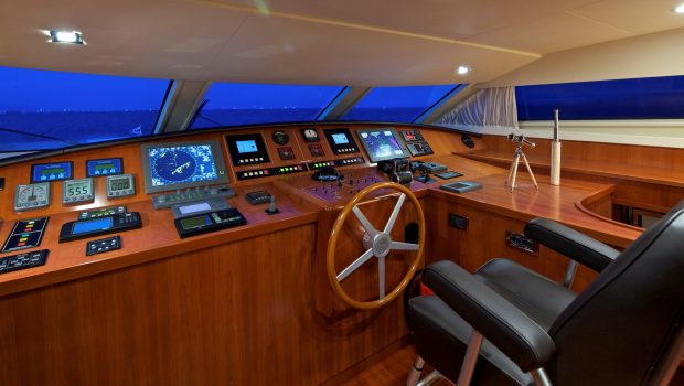 helios motor yacht bridge min -  Valef Yachts Chartering - 4570