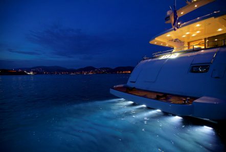iris azimut motor yacht exterior (1) -  Valef Yachts Chartering - 4504