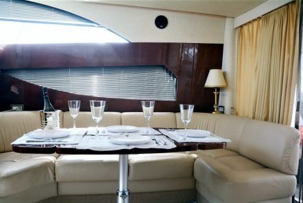liazeta motor yacht salon dining (5)_valef -  Valef Yachts Chartering - 5011