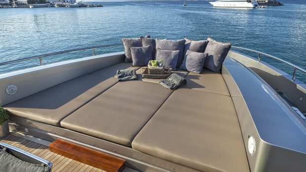 my toy motor yacht sun beds -  Valef Yachts Chartering - 4952