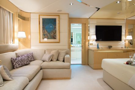 o_natalina master stateroom (2)_valef -  Valef Yachts Chartering - 4999