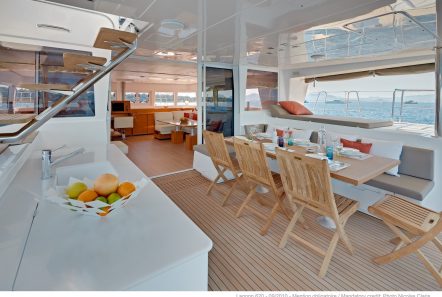 selene catamaran dining min -  Valef Yachts Chartering - 4458
