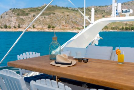 alandini motor yacht dining (4) min -  Valef Yachts Chartering - 3490