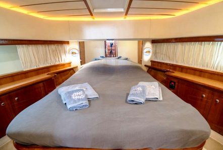 ananas motor yacht vip stateroom -  Valef Yachts Chartering - 2570
