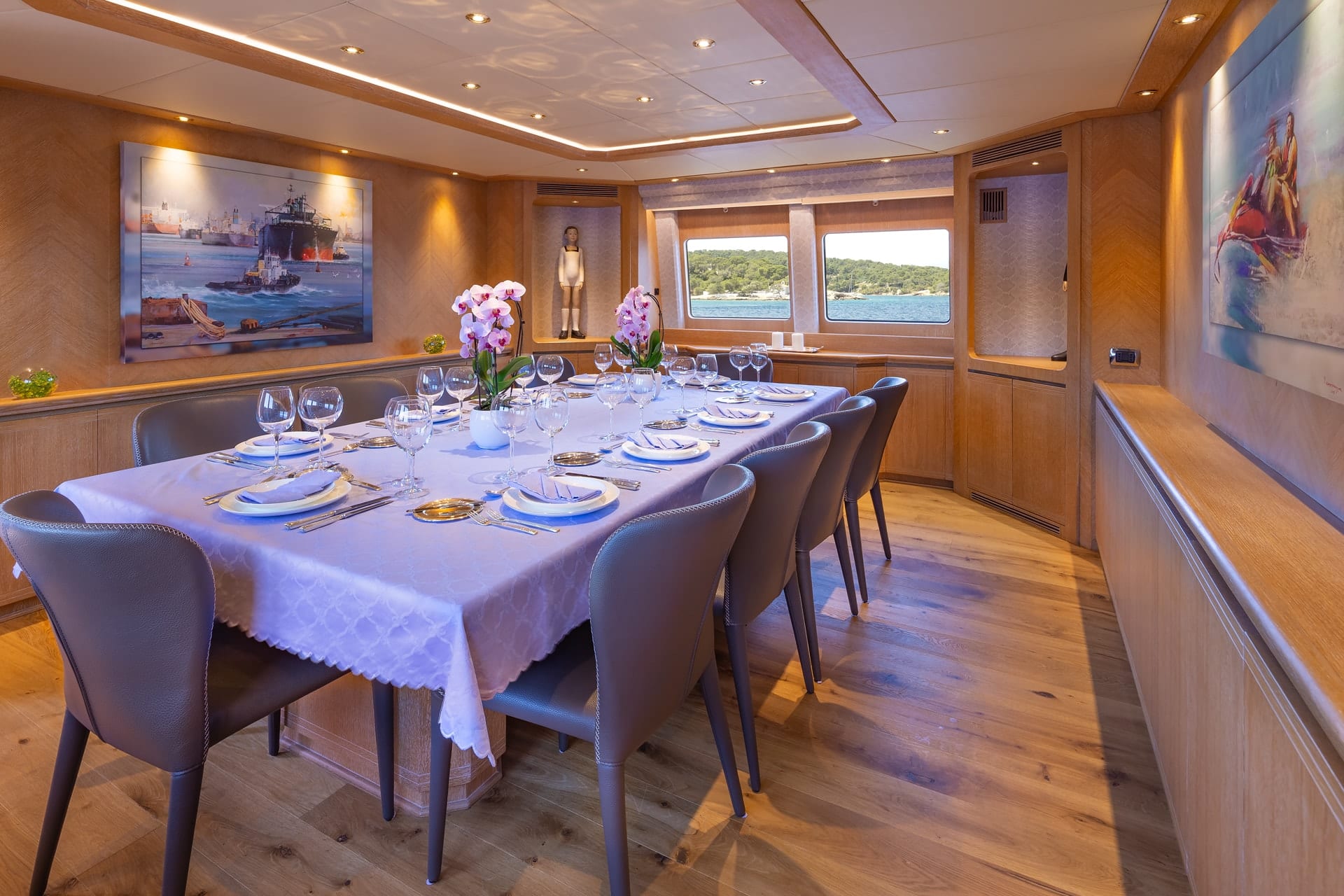 daloli motor yacht dining -  Valef Yachts Chartering - 3287