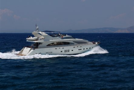 nitta v profile -  Valef Yachts Chartering - 2539
