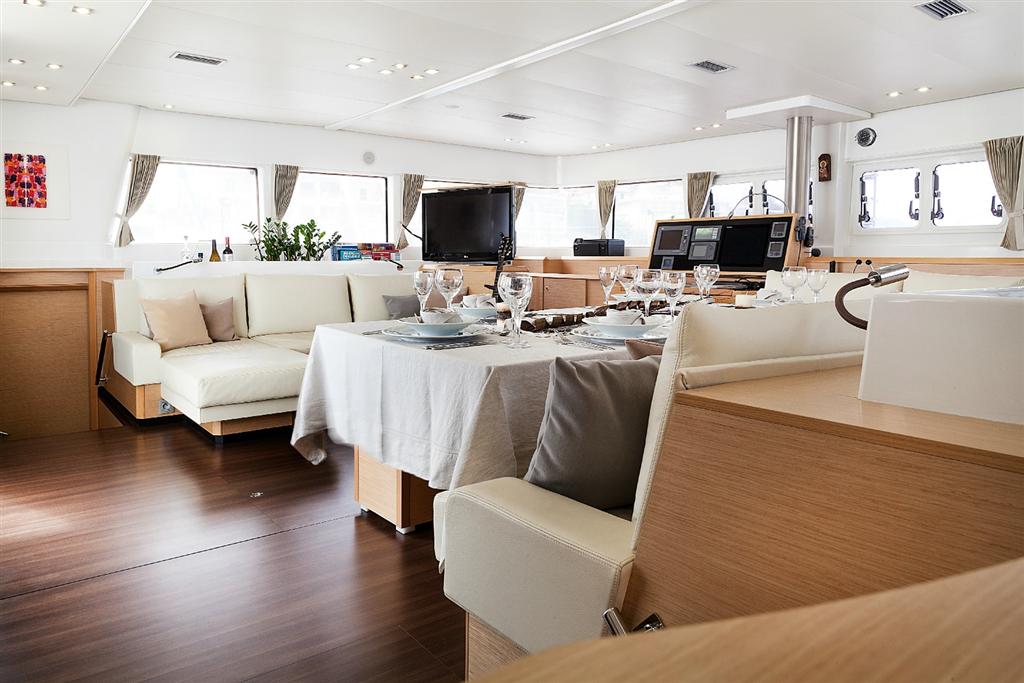 nova catamaran salon (6) -  Valef Yachts Chartering - 2720
