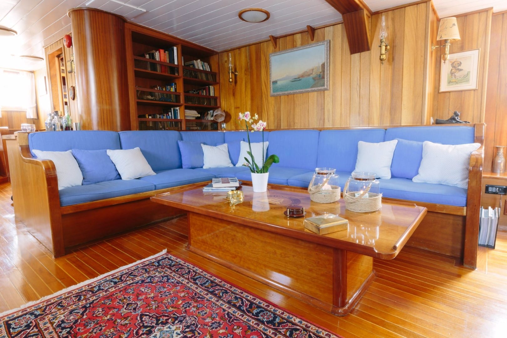 sir winston churchill classic sailing yacht salon (1) -  Valef Yachts Chartering - 2789