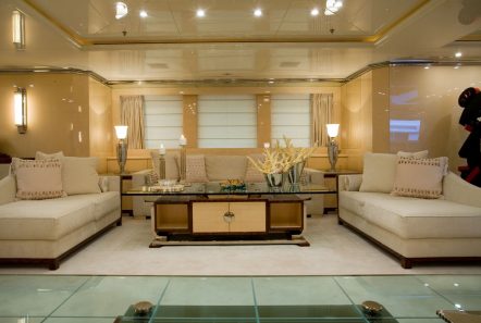 sunday megayacht salon (3) min -  Valef Yachts Chartering - 3346