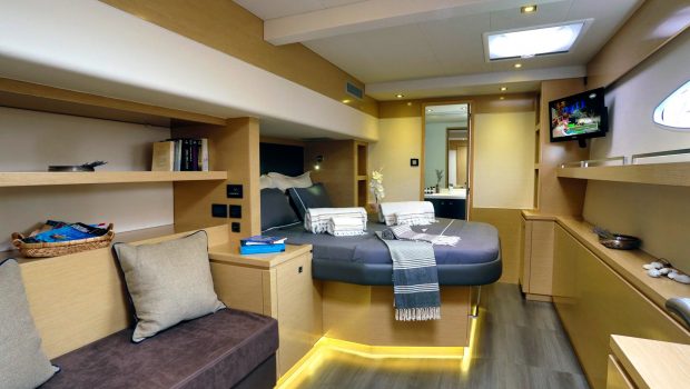 highjinks catamaran owners suite (2) -  Valef Yachts Chartering - 2415