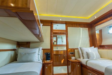 tacos of the sea motor yacht bunks -  Valef Yachts Chartering - 2004