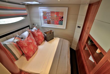 worlds end catamaran cabins and bath (11) min -  Valef Yachts Chartering - 2125
