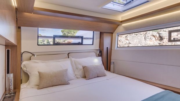 happy feet motor yacht double cabins (1) min -  Valef Yachts Chartering - 1376