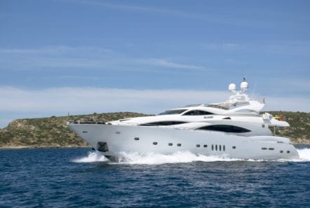 mi alma motor yacht profile (11) min -  Valef Yachts Chartering - 0926