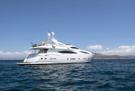 mi alma motor yacht profile (9) min -  Valef Yachts Chartering - 0928