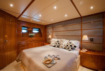 dilias motor yacht cabin min -  Valef Yachts Chartering - 0788