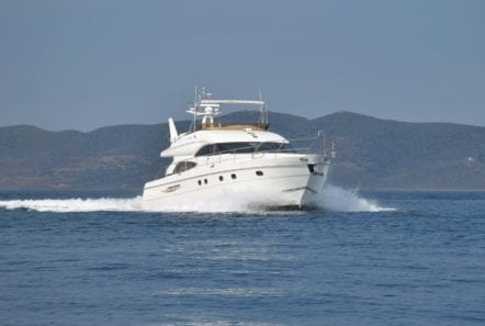 fast break motor yacht profile (5) min -  Valef Yachts Chartering - 0861