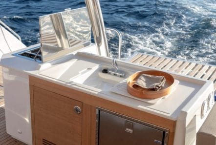 number one catamaran sink min -  Valef Yachts Chartering - 0812