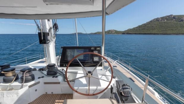 number one catamaran wheel min -  Valef Yachts Chartering - 0808