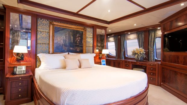 plan b motor yacht vip stateroom (4) min -  Valef Yachts Chartering - 0703