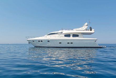 lettouli iii motor yacht exteriors (3) min -  Valef Yachts Chartering - 0380