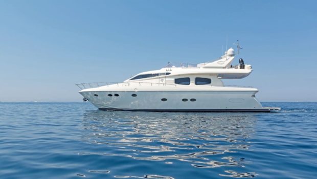 lettouli iii motor yacht exteriors (3) min -  Valef Yachts Chartering - 0380