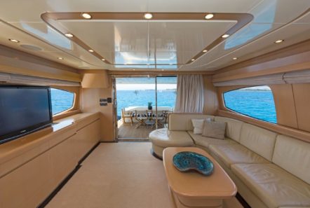 lettouli iii motor yacht salon (1) min -  Valef Yachts Chartering - 0360