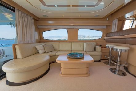 lettouli iii motor yacht salon (4) min -  Valef Yachts Chartering - 0357
