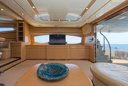 lettouli iii motor yacht salon (8) min -  Valef Yachts Chartering - 0353