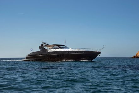 turn on motor yacht profile -  Valef Yachts Chartering - 0204