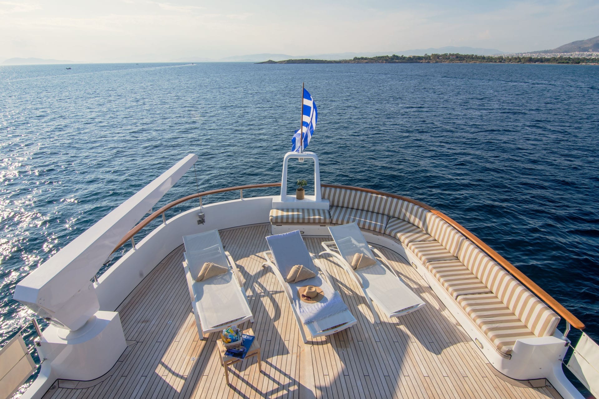 Suncoco-motor-yacht-up-deck-view (2)-min