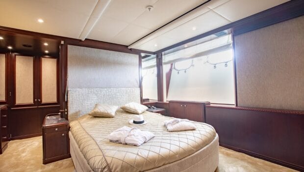 akira-one-motor-yacht-vip-lower-deck