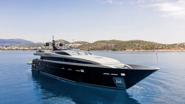mado-motor-yacht-exterior-profiles (4)