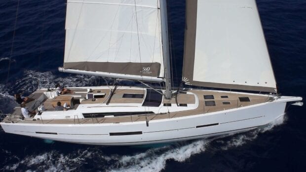 darfour sailing yacht under way