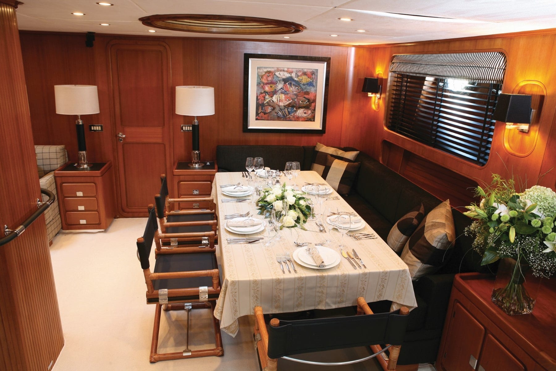 interior dining superyacht